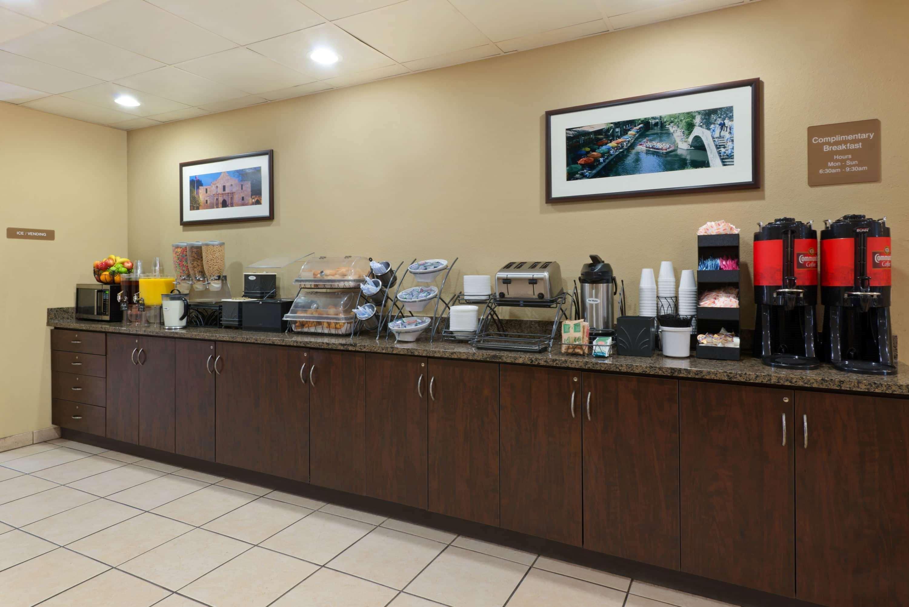 Best Western Seaworld San Antonio Bagian luar foto