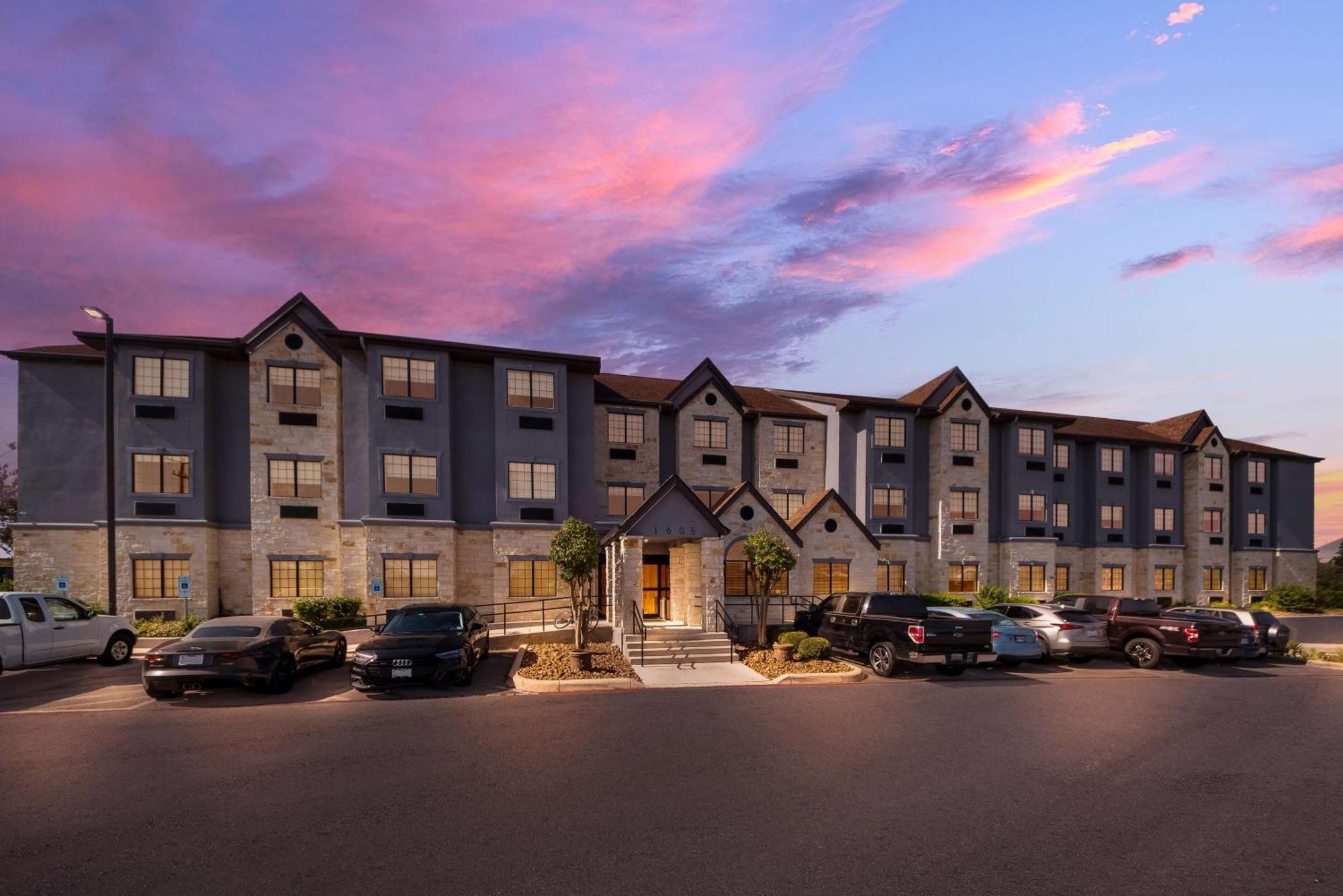 Best Western Seaworld San Antonio Bagian luar foto